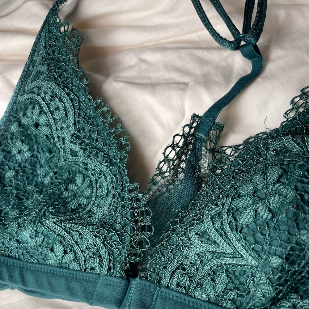VS Front Closing Green lace Bralette